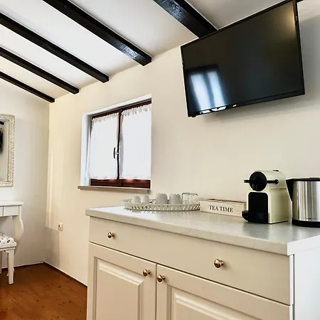 Guest house Casa Vittoria 4*