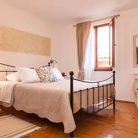 Casa Vittoria Guest house
